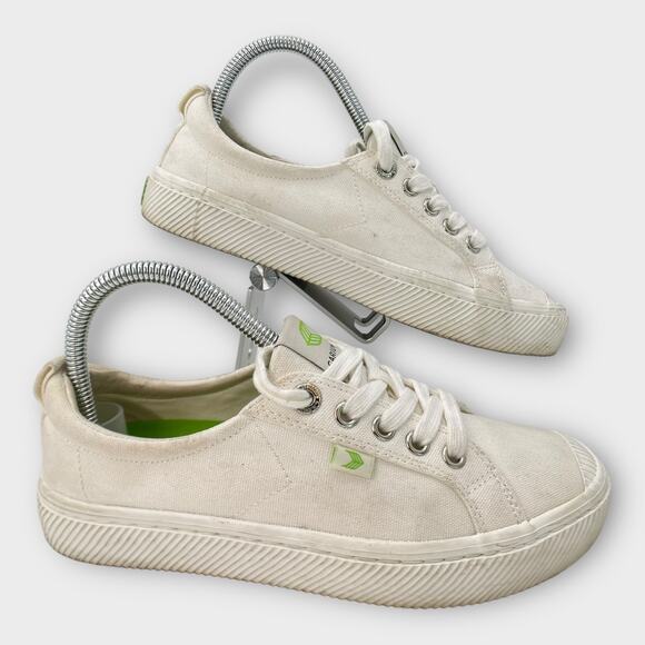 Cariuma OCA Low Canvas Sneaker Off White Unisex Mens 5.5 Womens 7 White - Picture 1 of 11
